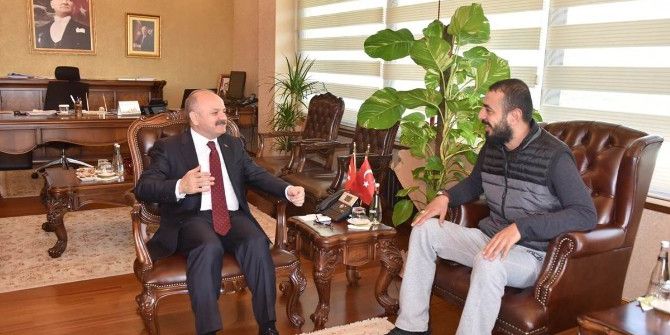 Vali Çakacak, Terör Saldırısında Yaralanan Polis Memurunu Kabul Etti