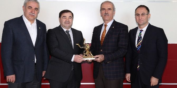 Türkiye Güreş Federasyonu Başkanı Aydın’dan Altepe’ye Ziyaret