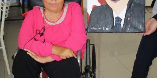 Ağzıyla Yaptığı Cumhurbaşkanı Portresini, Erdoğan’a Hediye Etmek İstiyor