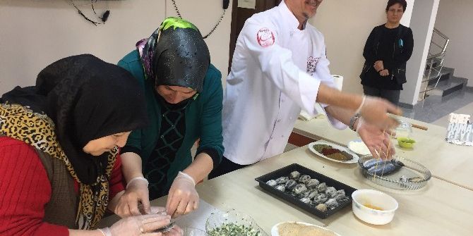 Ustalardan Pursaklarlı Hanımlara Balık Pişirme Eğitimi