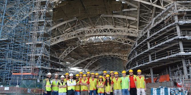 Geleceğin İnşaat Mühendislerinden Dubai’ye Teknik Gezi