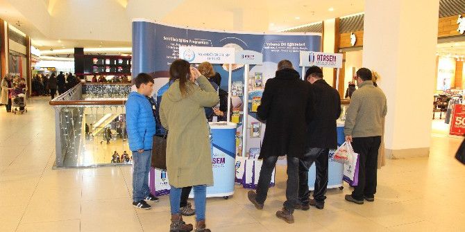 Atasem Ve Palandöken Gelişim Derneği’nin Açtığı Standa Yoğun İlgi