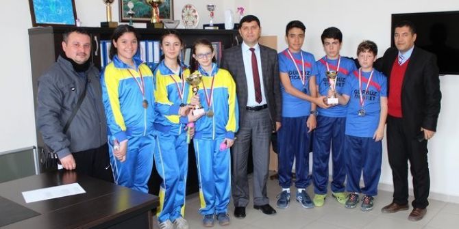 Minik Raketler Şampiyon Oldu