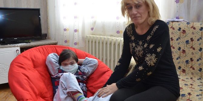 Minik Bedeninde Hem Down Sendromunu Hem De Kanseri Taşıyor