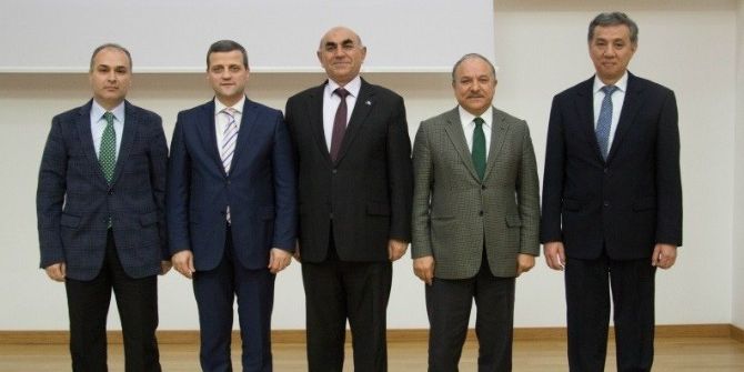 Kırgızistan’da "Hoca Ahmet Yesevi’yi Anlamak" Paneli