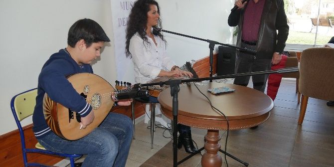 11 Yaşındaki Udi Başkan Akgün’ü Şaşırttı