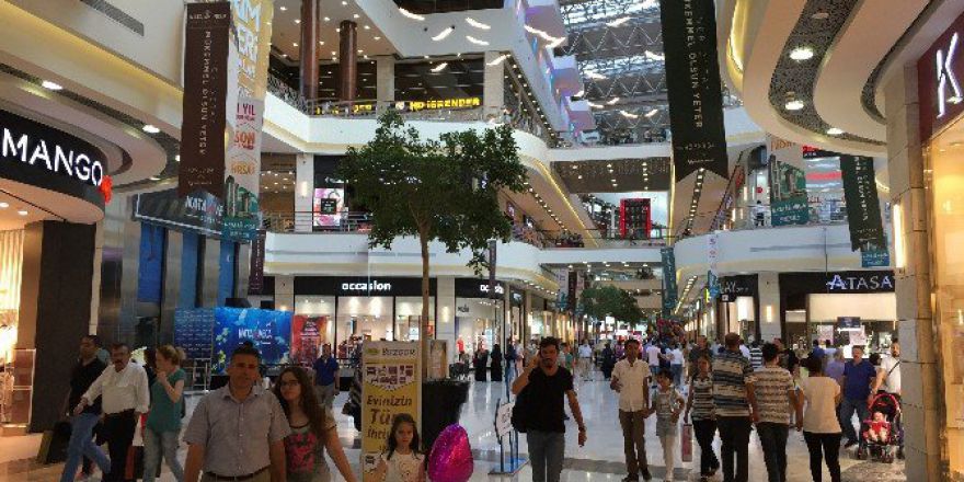 Nata Vega, Kampanya Ve İndirimleriyle Bütçeye Uygun Alışveriş İmkanı Sunuyor