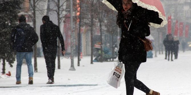Bolu Kent Merkezi Beyaza Büründü
