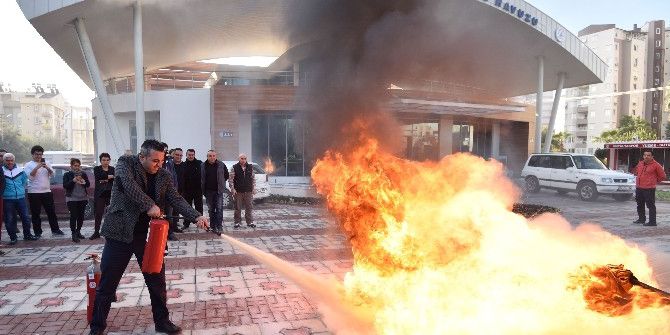 Süleyman Erol Yüzme Havuzunda Yangın Tatbikatı