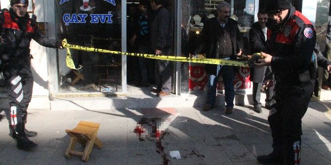 Elazığ’da Çay Ocağı Önünde Silahlı Saldırı: 3 Yaralı