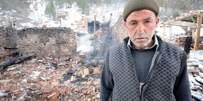 Yangının Evsiz Bıraktığı Aileye Yardım