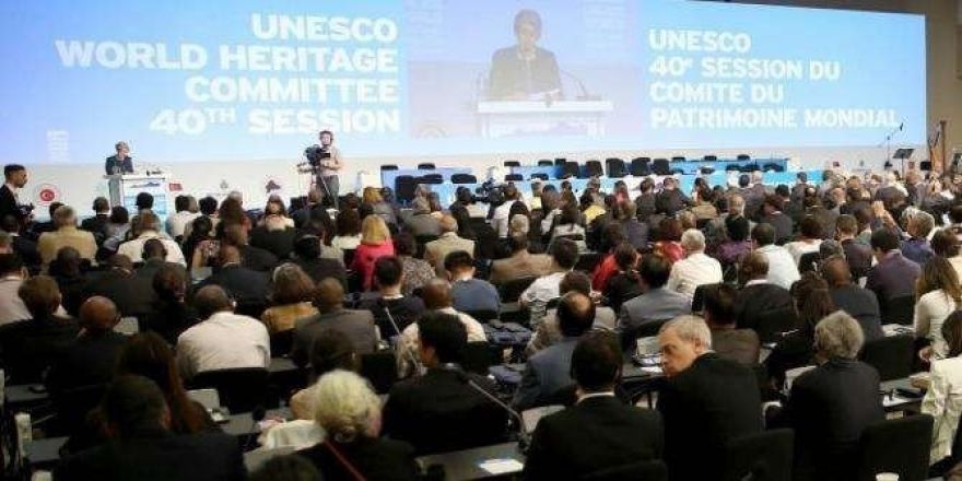 Sur Taslağı Tartışmaya Açılmadan Geçirildi