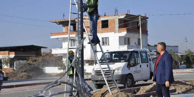 Akhisar Ring Yolunda Aydınlatma Çalışmaları Başladı