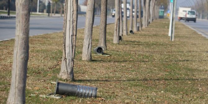 Refüj Aydınlatmalarına Çirkin Saldırı