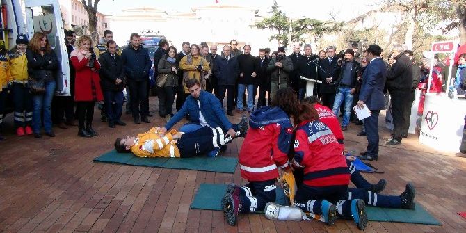 İl Sağlık Müdürü Dönmez: "112 Hattını Gereksiz Aramayın"