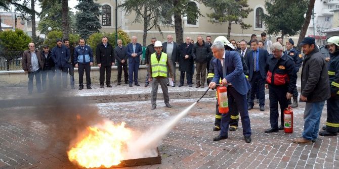 Taşköprü’de İtfaiye Ekipleri Tatbikat Yaptı