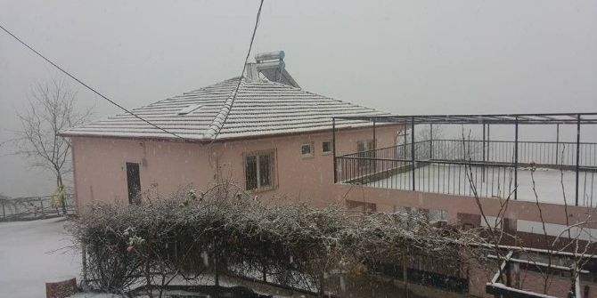 Gümeli’de Kar Kalınlığı 50 Santimetreye Ulaştı