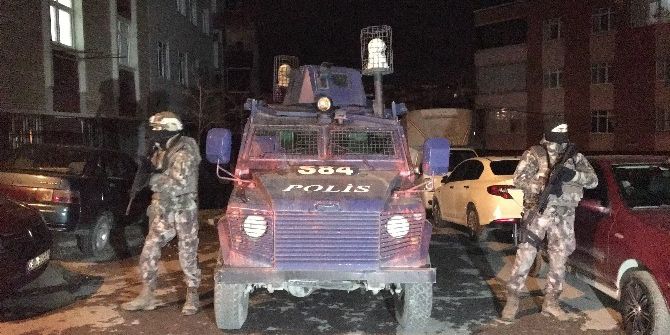 İstanbul’da Zehir Tacirlerine Şafak Operasyonu