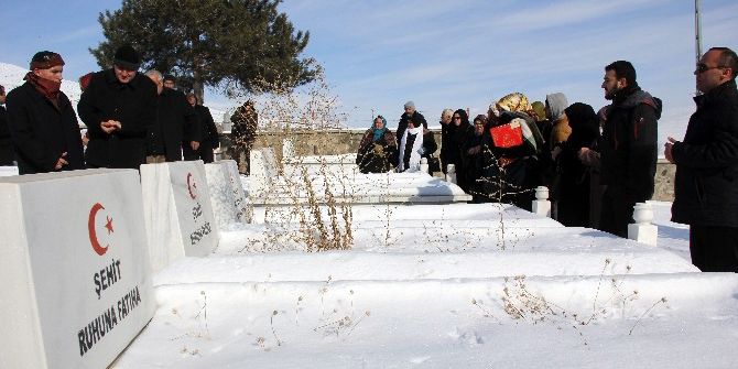 Erzurum’da Patlamada Şehit Olan 65 Asker, 50. Yılda Dualarla Anıldı
