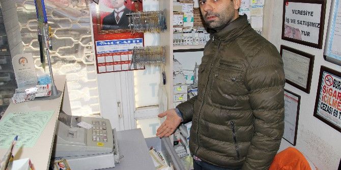 12 Bin Tl’yi Çaldı, Kirli Bezi Bırakıp Kaçtı