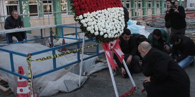 Ab Büyükelçileri Terör Kurbanları İçin Çiçek Bıraktı