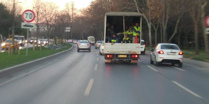 Lale Değil İşçi Taşıyor