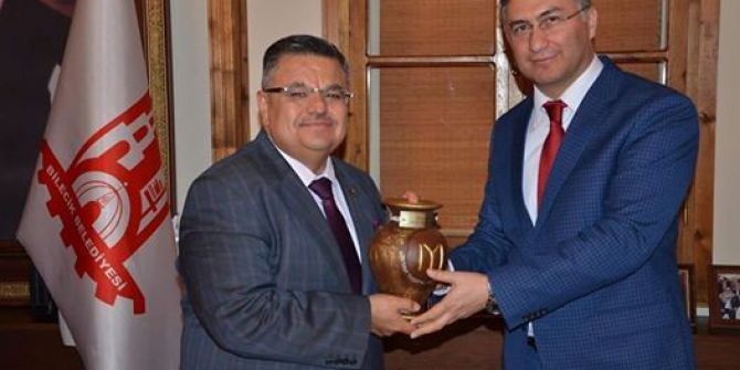 Afyon’un Sandıklı İlçesine Atanan Kaymakam Şakalar’dan Başkan Yağcı’ya Ziyaret