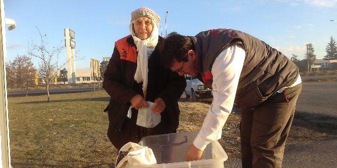 Eskişehir’in 75 Yaşındaki ’Simitçi Ablası’