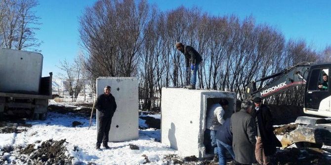 Erciş Belediyesinden Kış Mesaisi