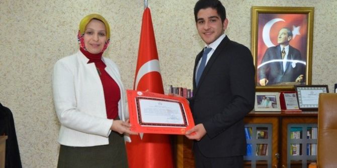 İl Milli Eğitim Müdürü Durmuş’a İl Öğrenci Meclis Başkanı Demir’e Teşekkür