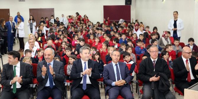 Palancıoğlu, Atık Pil Toplayan Öğrencileri Ödüllendirdi