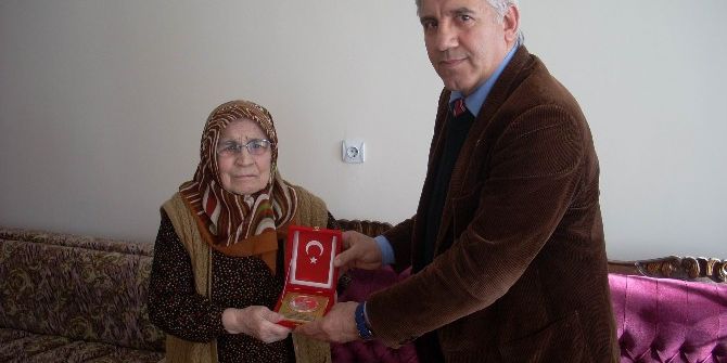 Tüm Birikimlerini Mehmetçik Vakfı’na Bağışladı