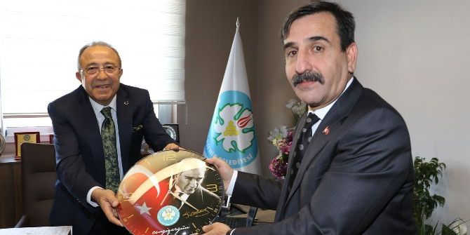 Türk Sağlık Sen Genel Başkanı Kahveci Manisa’da