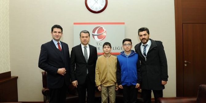 Eskişehir Valisi Azmi Çelik’ten “Teorem Matematik Dergisi” Ekibine Takdir