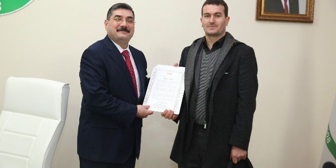 Üniversite Öğrencilerine Başarı Belgesi