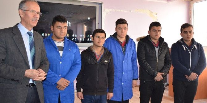 Yozgat 10. Uluslar Arası Robot Yarışması’nda Türkiye 2.’si Oldu