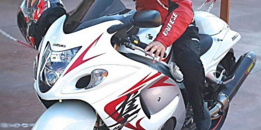 Motosikletli Yayaların Arasına Daldı: 2 Yaralı