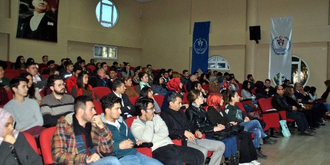 Genç Gönüllüler Afet Eğitimlerine Başladı