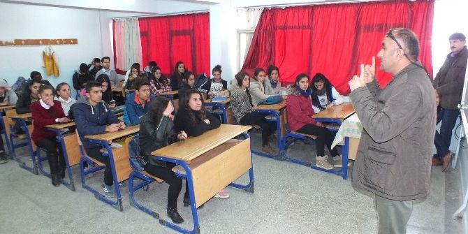 Öğrencilere Fotoğrafın İncelikleri Anlatıldı