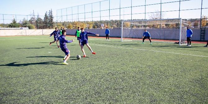 Şehitkamil Belediyespor Şanlıurfa Deplasmanında Galibiyet Arıyor