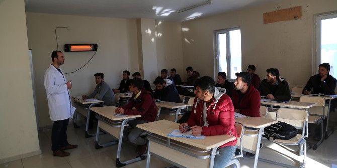 Haliliye Belediyesinin Etüt Merkezine Yoğun İlgi