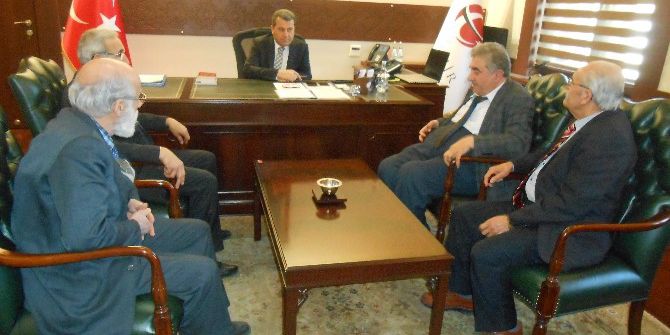 Eskişehirli Şair Ve Ozanlardan Eskişehir Valisi Azmi Çelik’e Ziyaret