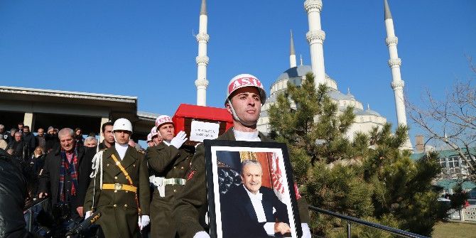 Eski Tbmm Başkanı Sezgin Son Yolculuğuna Uğurlandı