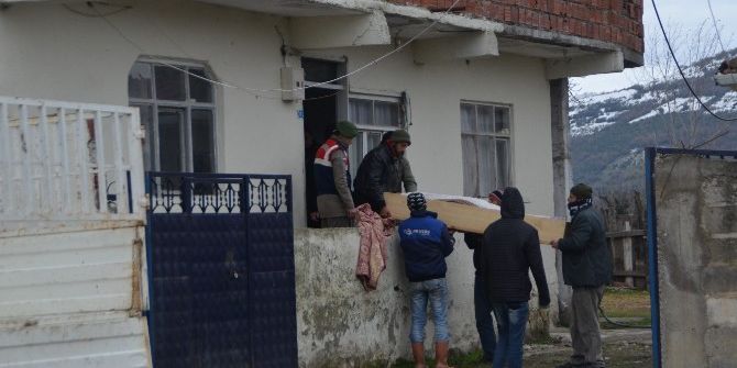 Yalnız Yaşayan Yaşlı Adam Ölü Bulundu