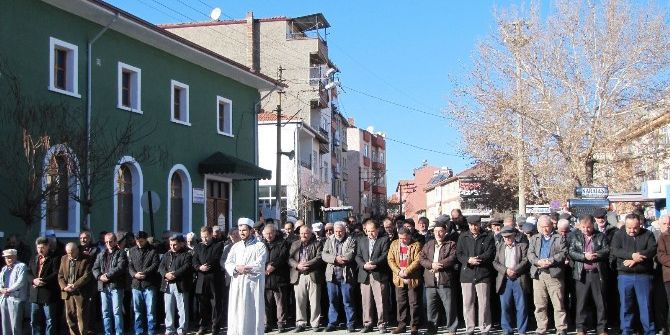 Hisarcık’ta Halep Şehitleri İçin Gıyabi Cenaze Namazı