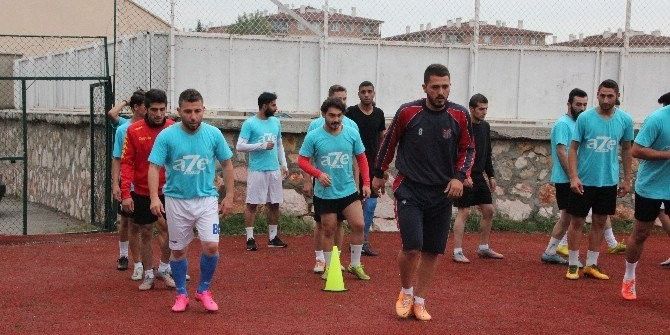 Bilecikspor Zorlu Söğüt Spor Deplasmanının Hazırlıklarını Tamamladı