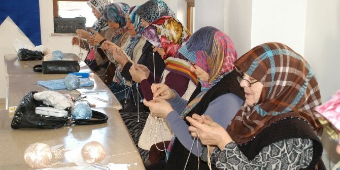 Bursa İpeğinden Triko Üretimi Başladı