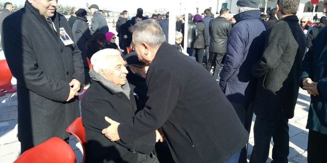Aydınlılar İsmet Abi’sini Son Yolculuğunda Yalnız Bırakmadı