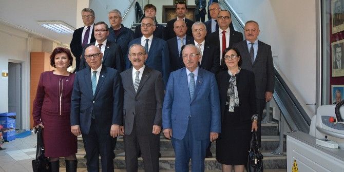 Eskişehir Büyükşehir Belediye Başkanı Yılmaz Büyükerşen’den Tekirdağ Büyükşehir Belediyesi’ne Ziyaret