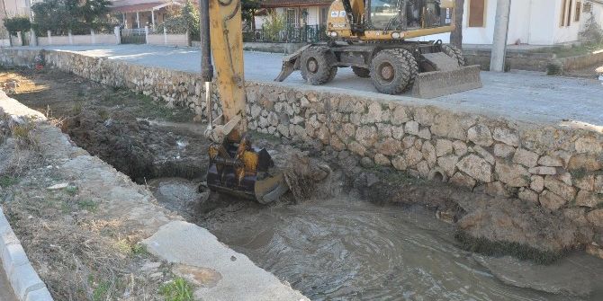 Belediye Başkanı Gençer Ve Baski Müdürü Çavdar’dan Laka Deresi’nde İnceleme